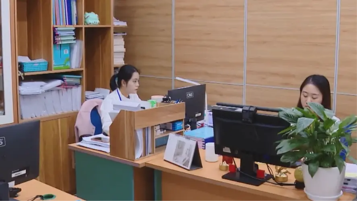 Công chức mong sớm tăng lương cơ sở